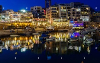 Spinola Bay night